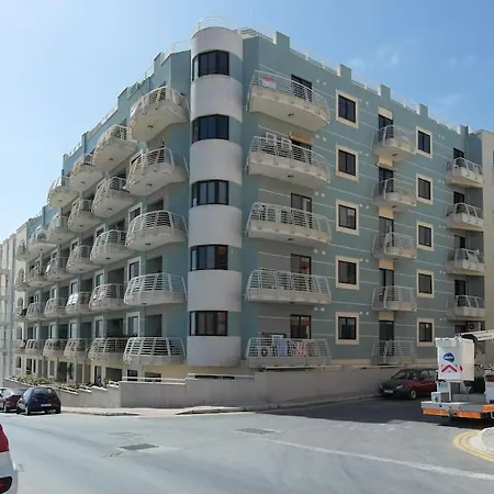 Seaside 3 Bedroom In Qawra *